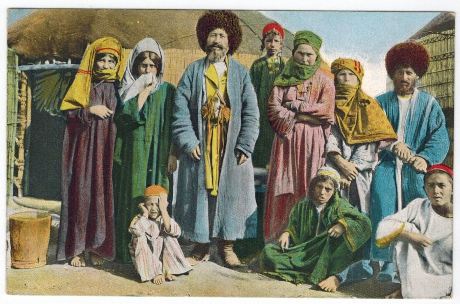 tekin-teke-family-from-turkestan-russian-asia-1910s.jpg